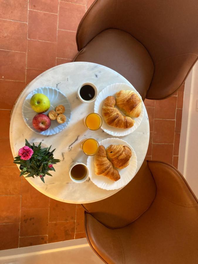 Charmant Studio Centre Historique Apartment Pezenas Ngoại thất bức ảnh