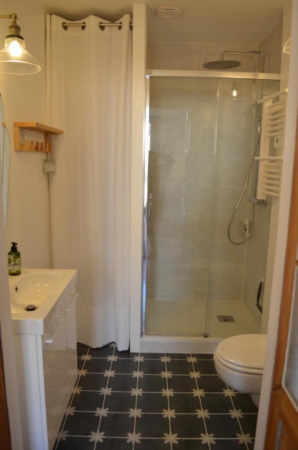 Charmant Studio Centre Historique Apartment Pezenas Ngoại thất bức ảnh